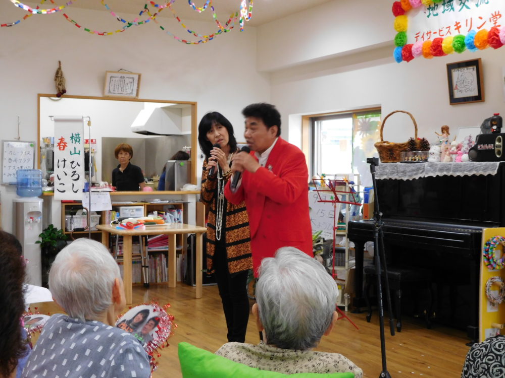 会場に広がるみなさんの笑い声♪